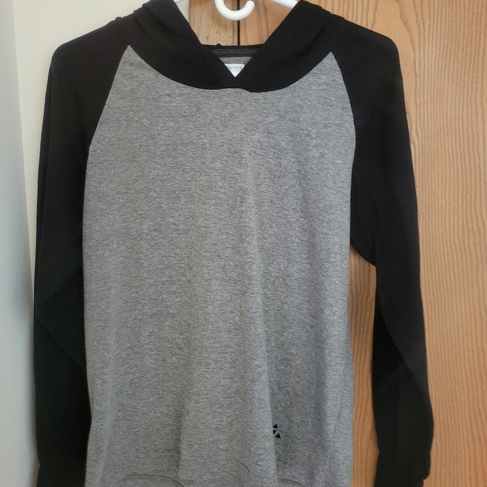 Mens long sleeve hoodie T-shirt